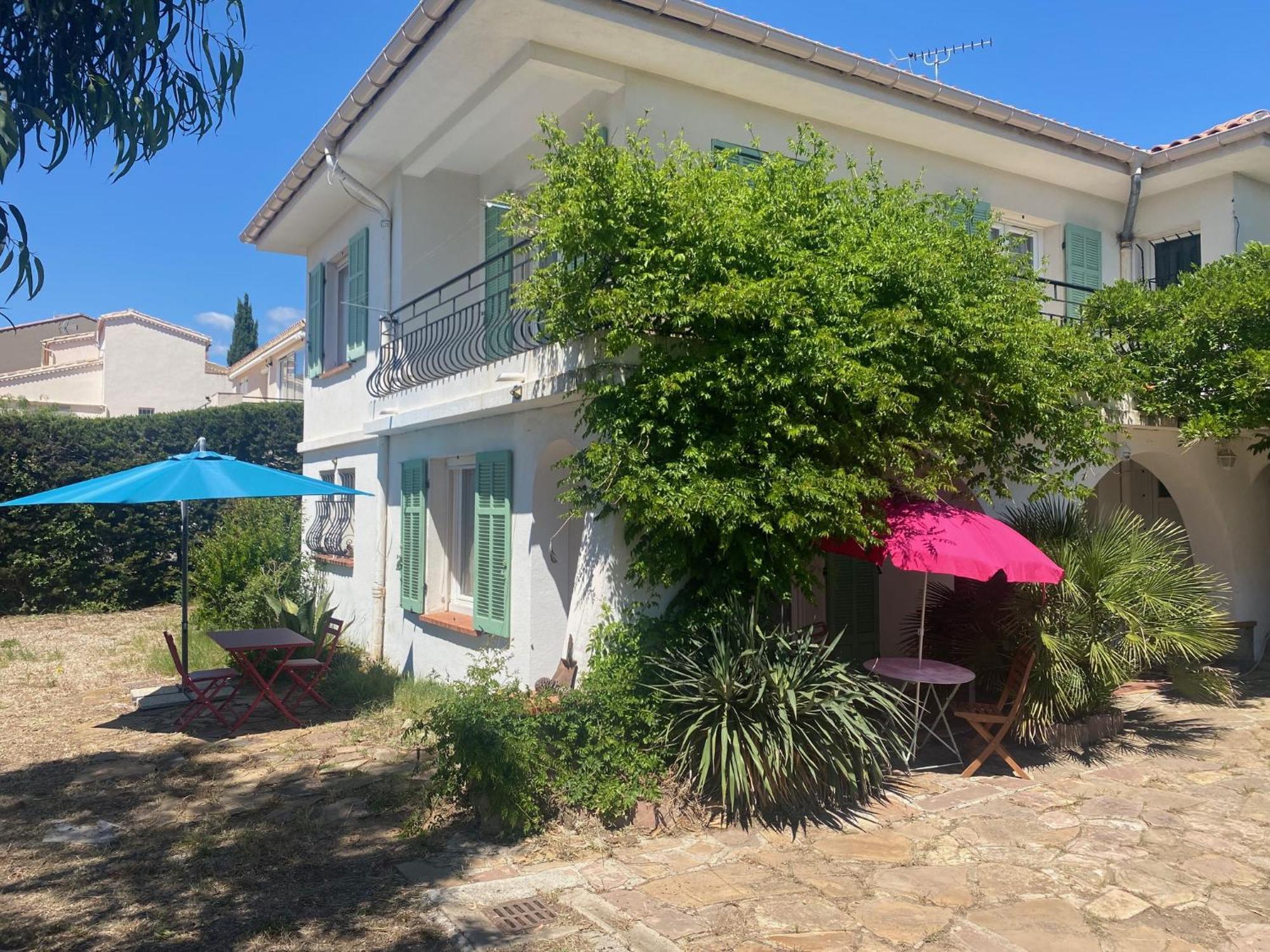 Chez Madou, T1 En Bas De Villa Et Rez De Jardin A 900M De La Mer Et Des Commerces Fréjus Exteriér fotografie
